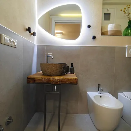 Interno2 *
